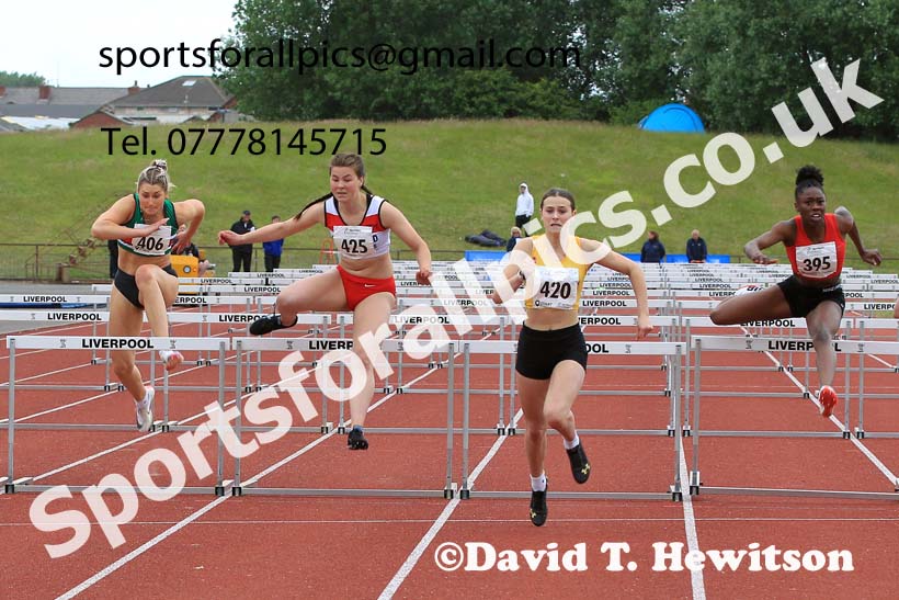 Womens under-20s 100 metres hurdles, 2022 Northern Senior and Under-20 Champs., Wavertree Athletics Centre, Liverpool. Photo: David T. Hewitson/Sports for All Pics